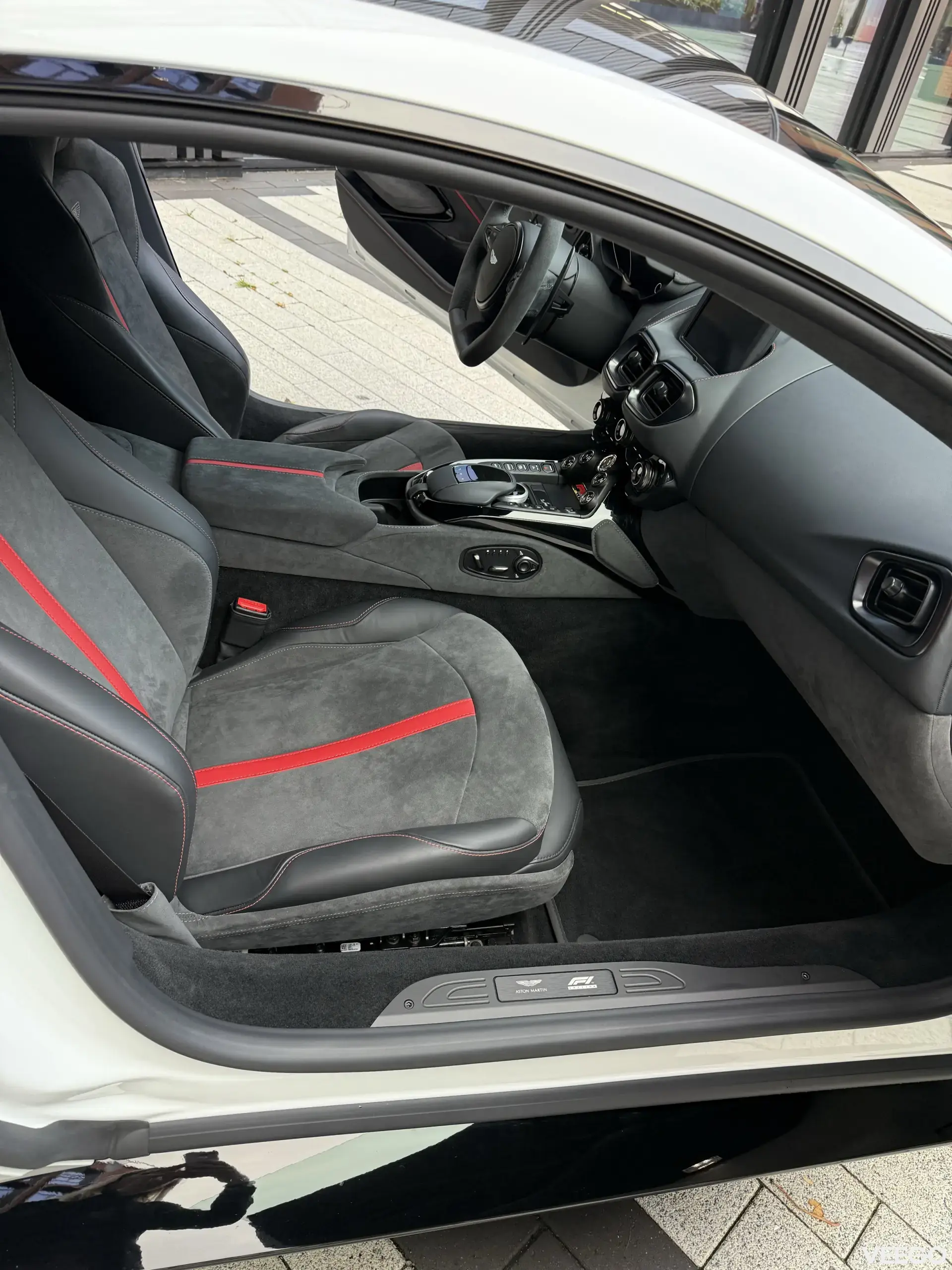 Aston Martin Vantage F1 EDITION 4.0 394kW